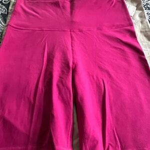 GAP Women's Fuchsia Bike Shorts